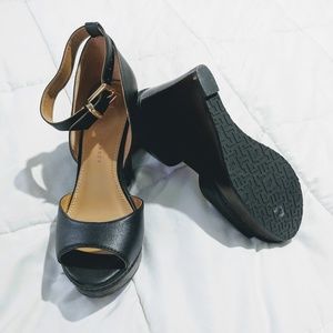 Designer Elaine Turner wedges size 8.5 womens